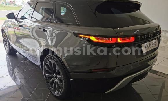 Nunua Ilio tumika Land Rover Range Rover Velar Fedha Gari ndani ya Beitbridge nchini Matabeleland Kusini Nunua Ilio tumika Land Rover Range Rover Velar Fedha Gari ndani ya Beitbridge nchini Matabeleland Kusini