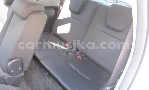 Tenga Tsaru Toyota Wish Sirivha Mota in Beitbridge in Matabeleland South Tenga Tsaru Toyota Wish Sirivha Mota in Beitbridge in Matabeleland South