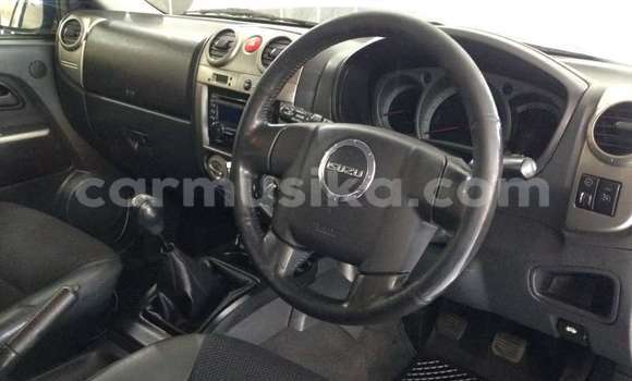 Acheter Occasion Voiture Isuzu KB Blanc à Beitbridge, Matabeleland South Acheter Occasion Voiture Isuzu KB Blanc à Beitbridge, Matabeleland South