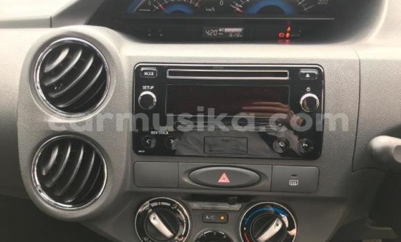 Buy Used Toyota Etios Red Car in Beitbridge in Matabeleland South Buy Used Toyota Etios Red Car in Beitbridge in Matabeleland South