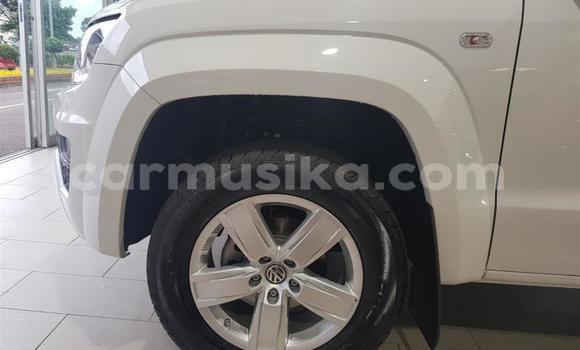 Nunua Ilio tumika Volkswagen Amarok Nyeupe Gari ndani ya Beitbridge nchini Matabeleland Kusini Nunua Ilio tumika Volkswagen Amarok Nyeupe Gari ndani ya Beitbridge nchini Matabeleland Kusini