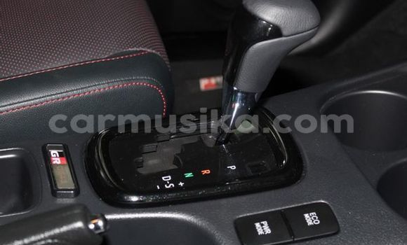 Buy Used Toyota Hilux White Car in Beitbridge in Matabeleland South Buy Used Toyota Hilux White Car in Beitbridge in Matabeleland South