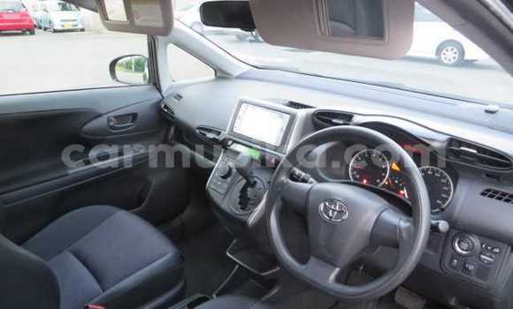 Nunua Ilio tumika Toyota Wish Nyeusi Gari ndani ya Beitbridge nchini Matabeleland Kusini Nunua Ilio tumika Toyota Wish Nyeusi Gari ndani ya Beitbridge nchini Matabeleland Kusini