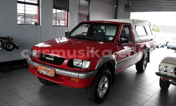 Tenga Tsaru Isuzu KB Tsvuku Mota in Beitbridge in Matabeleland South Tenga Tsaru Isuzu KB Tsvuku Mota in Beitbridge in Matabeleland South