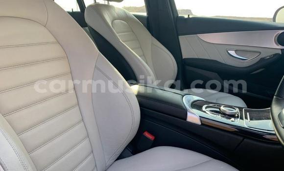 Acheter Occasion Voiture Mercedes‒Benz C–Class Rouge à Beitbridge, Matabeleland South Acheter Occasion Voiture Mercedes‒Benz C–Class Rouge à Beitbridge, Matabeleland South