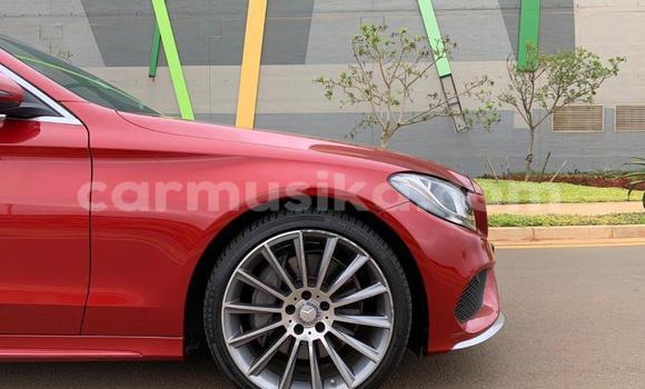 Acheter Occasion Voiture Mercedes‒Benz C–Class Rouge à Beitbridge, Matabeleland South Acheter Occasion Voiture Mercedes‒Benz C–Class Rouge à Beitbridge, Matabeleland South