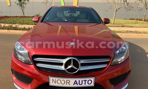 Acheter Occasion Voiture Mercedes‒Benz C–Class Rouge à Beitbridge, Matabeleland South Acheter Occasion Voiture Mercedes‒Benz C–Class Rouge à Beitbridge, Matabeleland South