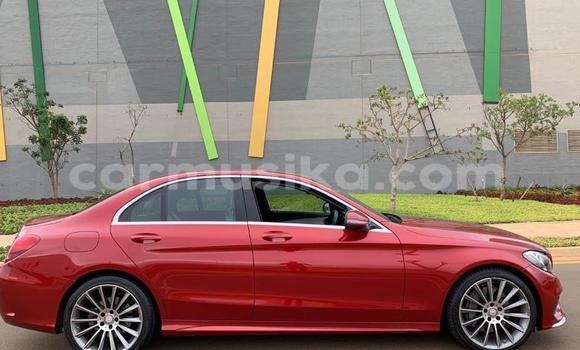 Acheter Occasion Voiture Mercedes‒Benz C–Class Rouge à Beitbridge, Matabeleland South Acheter Occasion Voiture Mercedes‒Benz C–Class Rouge à Beitbridge, Matabeleland South