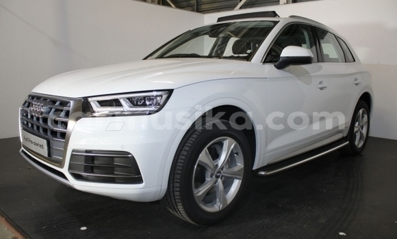 Nunua Ilio tumika Audi Q5 Nyeupe Gari ndani ya Beitbridge nchini Matabeleland Kusini Nunua Ilio tumika Audi Q5 Nyeupe Gari ndani ya Beitbridge nchini Matabeleland Kusini