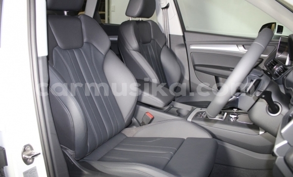 Nunua Ilio tumika Audi Q5 Nyeupe Gari ndani ya Beitbridge nchini Matabeleland Kusini Nunua Ilio tumika Audi Q5 Nyeupe Gari ndani ya Beitbridge nchini Matabeleland Kusini