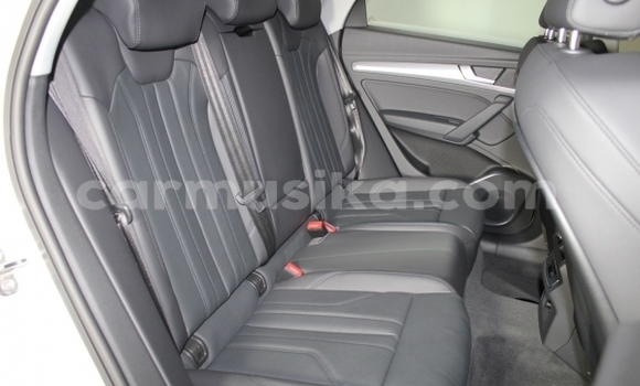 Nunua Ilio tumika Audi Q5 Nyeupe Gari ndani ya Beitbridge nchini Matabeleland Kusini Nunua Ilio tumika Audi Q5 Nyeupe Gari ndani ya Beitbridge nchini Matabeleland Kusini