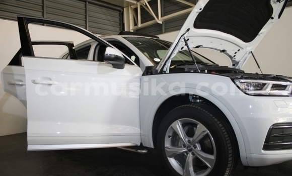 Nunua Ilio tumika Audi Q5 Nyeupe Gari ndani ya Beitbridge nchini Matabeleland Kusini Nunua Ilio tumika Audi Q5 Nyeupe Gari ndani ya Beitbridge nchini Matabeleland Kusini