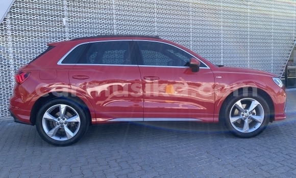Nunua Ilio tumika Audi Q3 Nyekundu Gari ndani ya Beitbridge nchini Matabeleland Kusini Nunua Ilio tumika Audi Q3 Nyekundu Gari ndani ya Beitbridge nchini Matabeleland Kusini