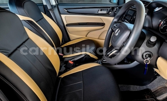 Buy Used Honda Accord White Car in Beitbridge in Matabeleland South Buy Used Honda Accord White Car in Beitbridge in Matabeleland South