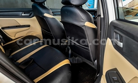 Buy Used Honda Accord White Car in Beitbridge in Matabeleland South Buy Used Honda Accord White Car in Beitbridge in Matabeleland South