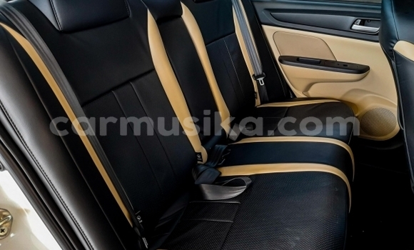 Buy Used Honda Accord White Car in Beitbridge in Matabeleland South Buy Used Honda Accord White Car in Beitbridge in Matabeleland South