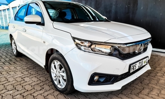 Buy Used Honda Accord White Car in Beitbridge in Matabeleland South Buy Used Honda Accord White Car in Beitbridge in Matabeleland South