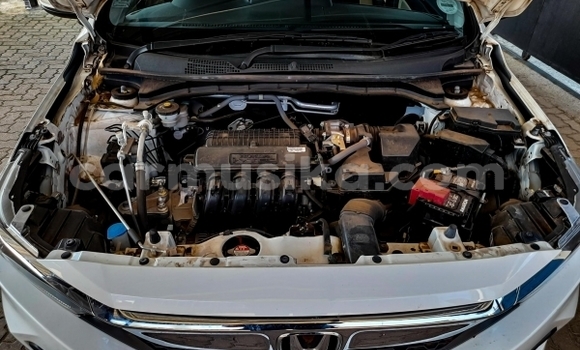 Buy Used Honda Accord White Car in Beitbridge in Matabeleland South Buy Used Honda Accord White Car in Beitbridge in Matabeleland South