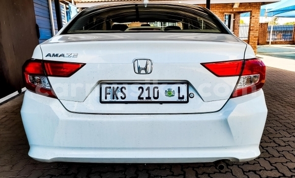 Buy Used Honda Accord White Car in Beitbridge in Matabeleland South Buy Used Honda Accord White Car in Beitbridge in Matabeleland South