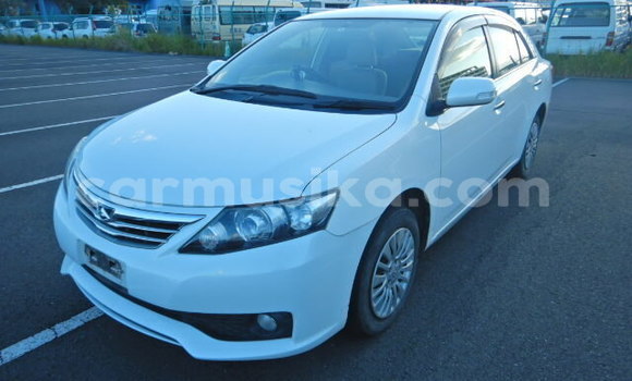 Acheter Occasion Voiture Toyota Allion Blanc à Beitbridge, Matabeleland South Acheter Occasion Voiture Toyota Allion Blanc à Beitbridge, Matabeleland South