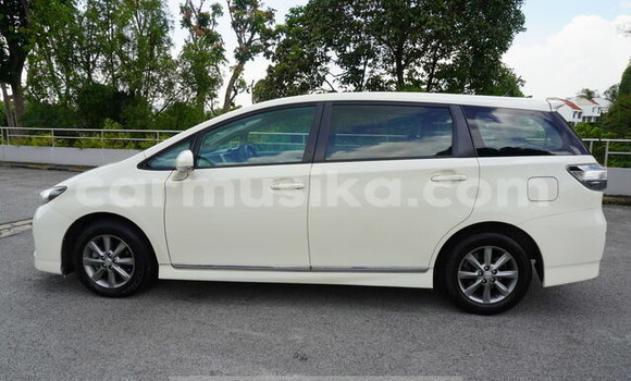 Acheter Occasion Voiture Toyota Wish Blanc à Beitbridge, Matabeleland South Acheter Occasion Voiture Toyota Wish Blanc à Beitbridge, Matabeleland South