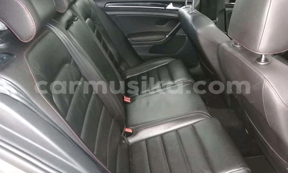 Acheter Occasion Voiture Volkswagen Golf GTI Beige à Beitbridge, Matabeleland South Acheter Occasion Voiture Volkswagen Golf GTI Beige à Beitbridge, Matabeleland South