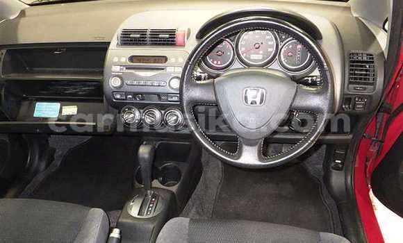 Acheter Occasion Voiture Honda Fit Rouge à Beitbridge, Matabeleland South Acheter Occasion Voiture Honda Fit Rouge à Beitbridge, Matabeleland South