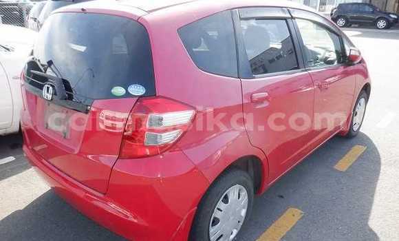 Nunua Ilio tumika Honda Fit Nyekundu Gari ndani ya Beitbridge nchini Matabeleland Kusini Nunua Ilio tumika Honda Fit Nyekundu Gari ndani ya Beitbridge nchini Matabeleland Kusini