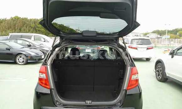 Buy Used Honda Fit Black Car in Beitbridge in Matabeleland South Buy Used Honda Fit Black Car in Beitbridge in Matabeleland South