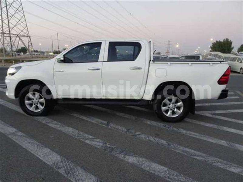 Big with watermark toyota hilux matabeleland south beitbridge 19958