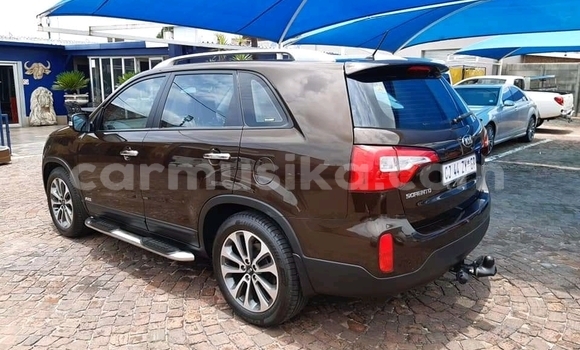 Acheter Occasion Voiture Kia Sorento Beige à Beitbridge, Matabeleland South Acheter Occasion Voiture Kia Sorento Beige à Beitbridge, Matabeleland South
