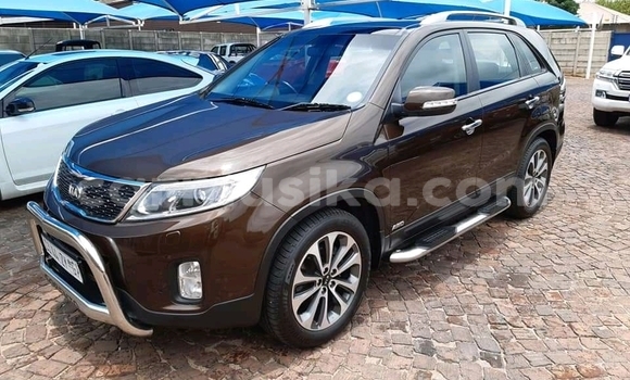 Acheter Occasion Voiture Kia Sorento Beige à Beitbridge, Matabeleland South Acheter Occasion Voiture Kia Sorento Beige à Beitbridge, Matabeleland South
