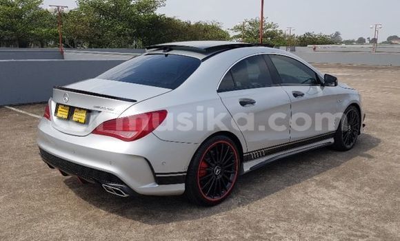 Nunua Ilio tumika Mercedes‒Benz C-klasse AMG Fedha Gari ndani ya Beitbridge nchini Matabeleland Kusini Nunua Ilio tumika Mercedes‒Benz C-klasse AMG Fedha Gari ndani ya Beitbridge nchini Matabeleland Kusini