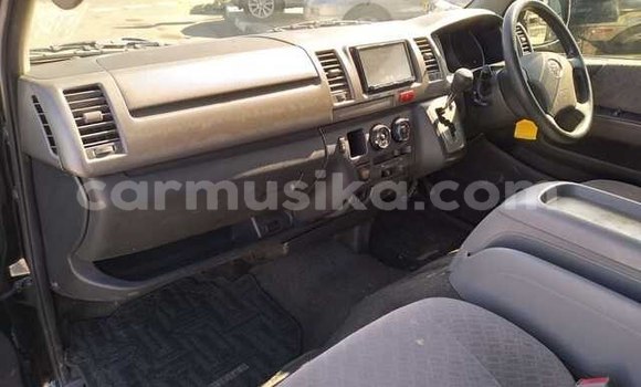 Acheter Occasion Voiture Toyota Hiace Noir à Beitbridge, Matabeleland South Acheter Occasion Voiture Toyota Hiace Noir à Beitbridge, Matabeleland South