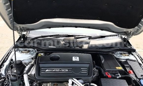 Nunua Ilio tumika Mercedes‒Benz C-klasse AMG Fedha Gari ndani ya Beitbridge nchini Matabeleland Kusini Nunua Ilio tumika Mercedes‒Benz C-klasse AMG Fedha Gari ndani ya Beitbridge nchini Matabeleland Kusini