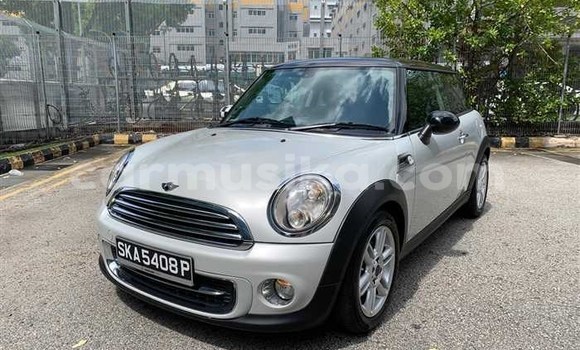 Acheter Occasion Voiture MINI Cooper Gris à Beitbridge, Matabeleland South