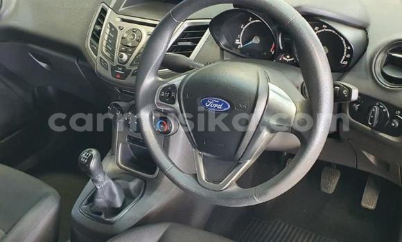 Acheter Occasion Voiture Ford Fiesta Blanc à Beitbridge, Matabeleland South Acheter Occasion Voiture Ford Fiesta Blanc à Beitbridge, Matabeleland South