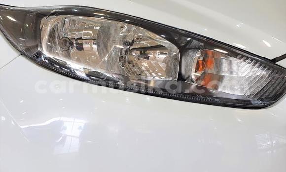 Acheter Occasion Voiture Ford Fiesta Blanc à Beitbridge, Matabeleland South Acheter Occasion Voiture Ford Fiesta Blanc à Beitbridge, Matabeleland South