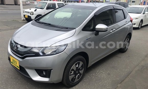 Tenga Tsaru Honda Fit Sirivha Mota in Beitbridge in Matabeleland South