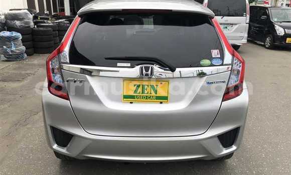 Buy Used Honda Fit Silver Car in Beitbridge in Matabeleland South Buy Used Honda Fit Silver Car in Beitbridge in Matabeleland South
