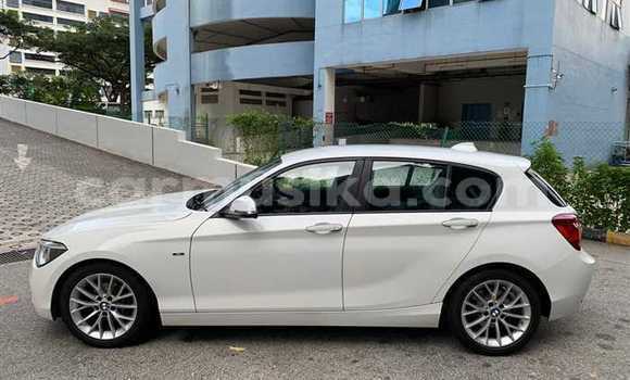 Nunua Ilio tumika BMW 1M Nyeupe Gari ndani ya Beitbridge nchini Matabeleland Kusini Nunua Ilio tumika BMW 1M Nyeupe Gari ndani ya Beitbridge nchini Matabeleland Kusini