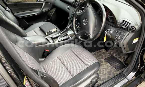 Acheter Occasion Voiture Mercedes‒Benz C-klasse Noir à Beitbridge, Matabeleland South Acheter Occasion Voiture Mercedes‒Benz C-klasse Noir à Beitbridge, Matabeleland South