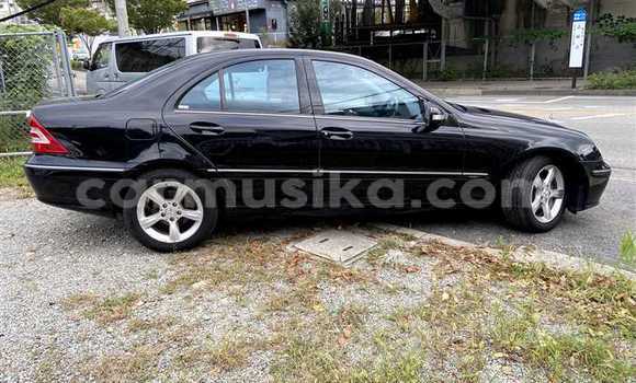 Acheter Occasion Voiture Mercedes‒Benz C-klasse Noir à Beitbridge, Matabeleland South Acheter Occasion Voiture Mercedes‒Benz C-klasse Noir à Beitbridge, Matabeleland South