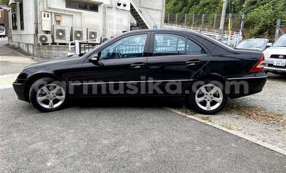 Acheter Occasion Voiture Mercedes‒Benz C-klasse Noir à Beitbridge, Matabeleland South Acheter Occasion Voiture Mercedes‒Benz C-klasse Noir à Beitbridge, Matabeleland South