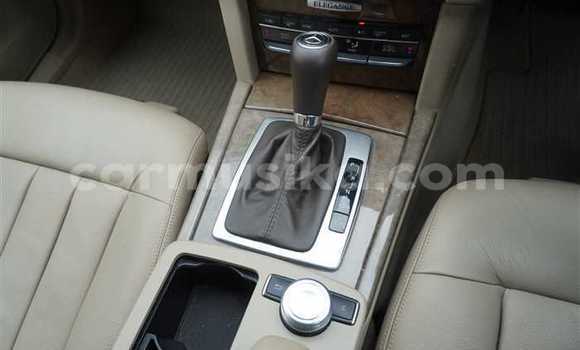 Acheter Occasion Voiture Mercedes‒Benz E–Class Beige à Beitbridge, Matabeleland South Acheter Occasion Voiture Mercedes‒Benz E–Class Beige à Beitbridge, Matabeleland South