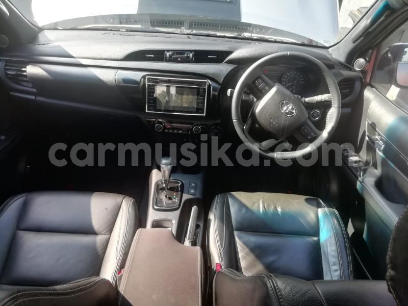 Big with watermark toyota hilux matabeleland south beitbridge 19993