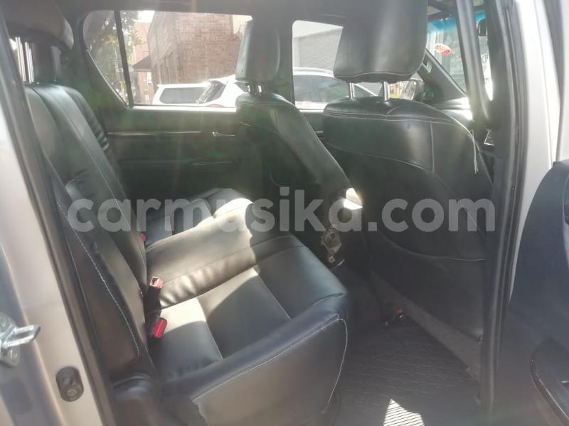 Big with watermark toyota hilux matabeleland south beitbridge 19993