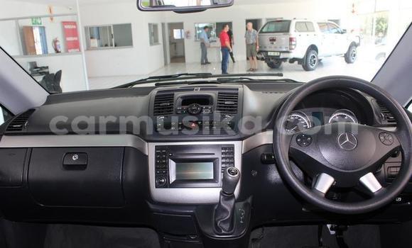 Tenga Tsaru Mercedes‒Benz Vito Chena Mota in Beitbridge in Matabeleland South Tenga Tsaru Mercedes‒Benz Vito Chena Mota in Beitbridge in Matabeleland South