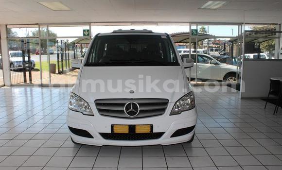 Tenga Tsaru Mercedes‒Benz Vito Chena Mota in Beitbridge in Matabeleland South Tenga Tsaru Mercedes‒Benz Vito Chena Mota in Beitbridge in Matabeleland South