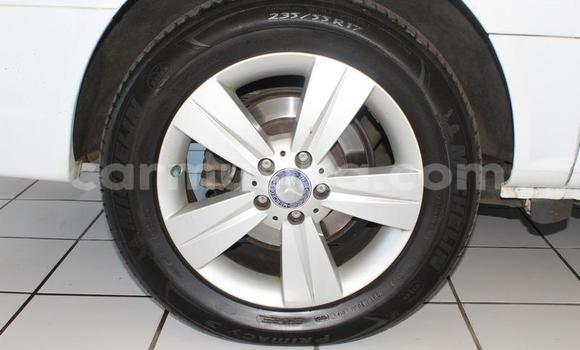 Tenga Tsaru Mercedes‒Benz Vito Chena Mota in Beitbridge in Matabeleland South Tenga Tsaru Mercedes‒Benz Vito Chena Mota in Beitbridge in Matabeleland South